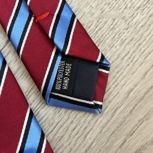 Christian Lacroix tie - Picture 3 of 4